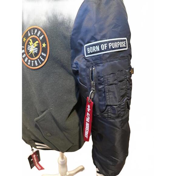 Alpha Industries Men's Bomber Jacket with Patch Details, Medium (NWT) - Picture 2 of 7
